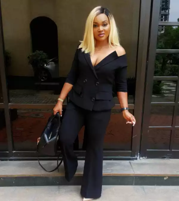 Mercy Aigbe Shows Off Her Goodies & Blonde Hair As She Steps Out In Blazer (Photos)